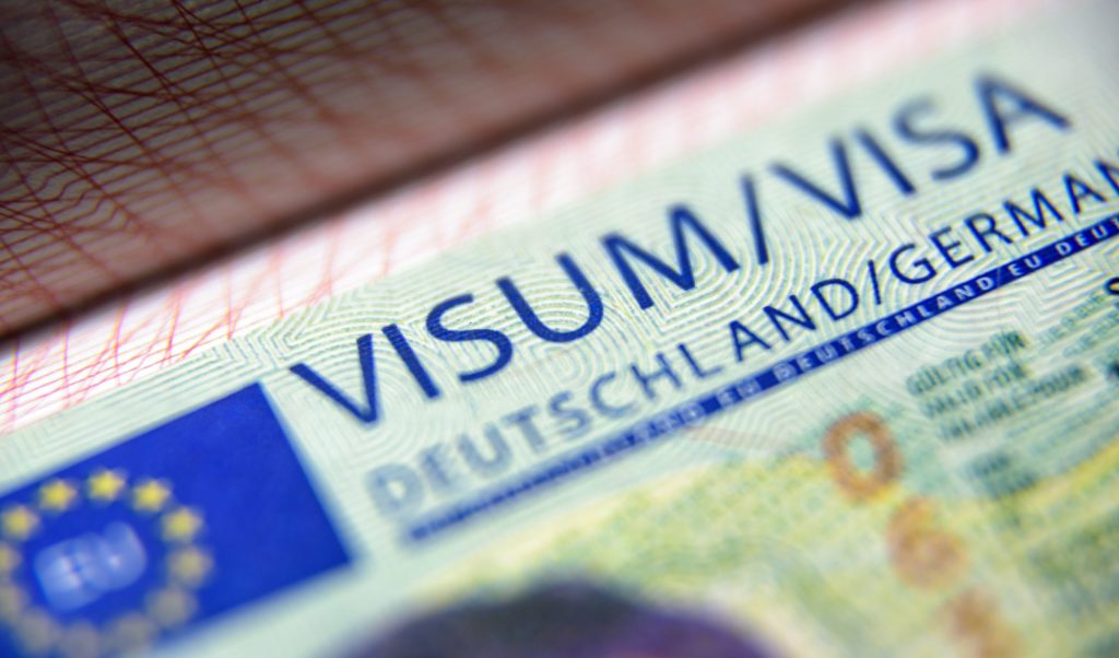 Platinum Relocation Service Deutschland hilft bei der Beantragung von Visum und Aufenthaltstitel.